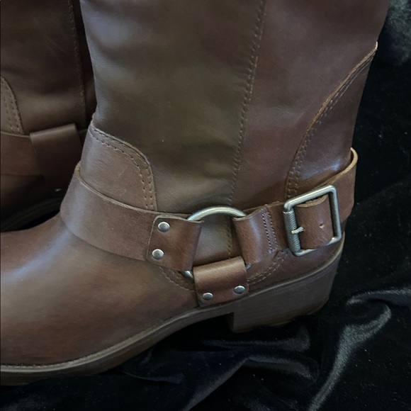 NWOB AREZZO LEATHER MOTO BOOTS 9 - Picture 2 of 7